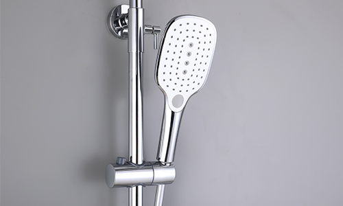 High-quality-chrome-wall-mounted-rainfall-shower-faucet-hand-shower-set-hot-water-shower-head--Height-adjustable